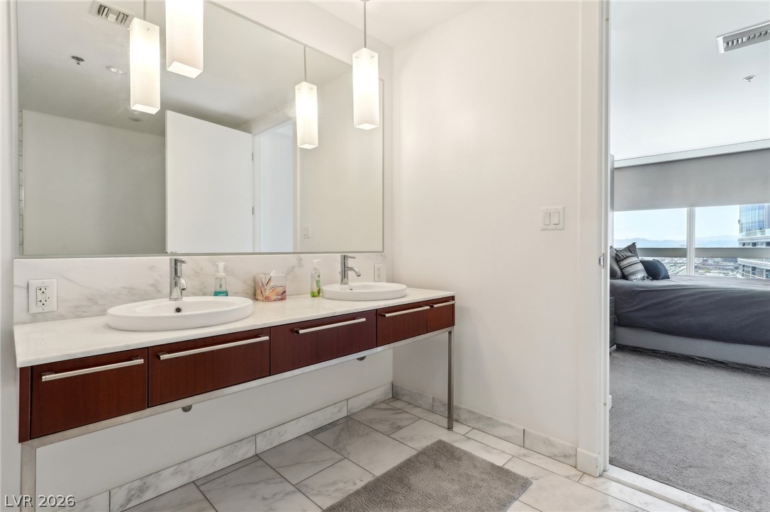 4471 Dean Martin Drive 2605 Las Vegas NV 89103