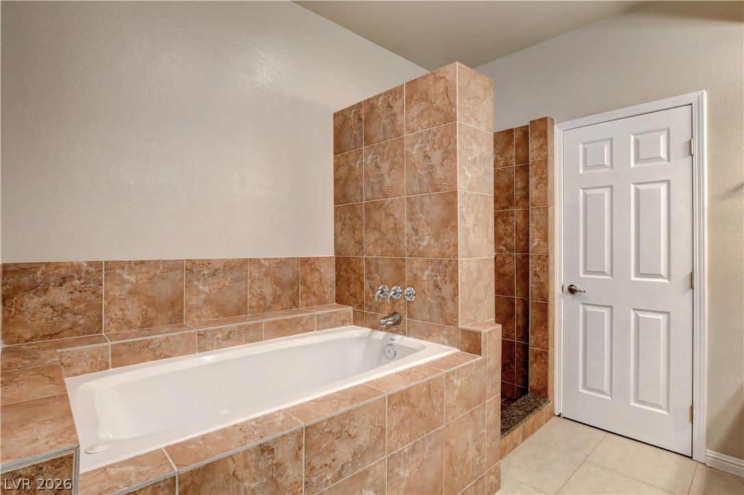 10811 Ultima Court 102 Las Vegas NV 89144