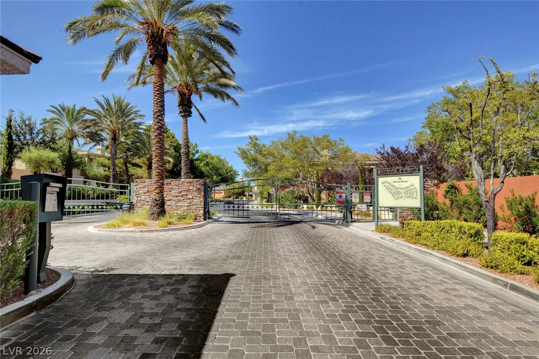 10811 Ultima Court 102 Las Vegas NV 89144