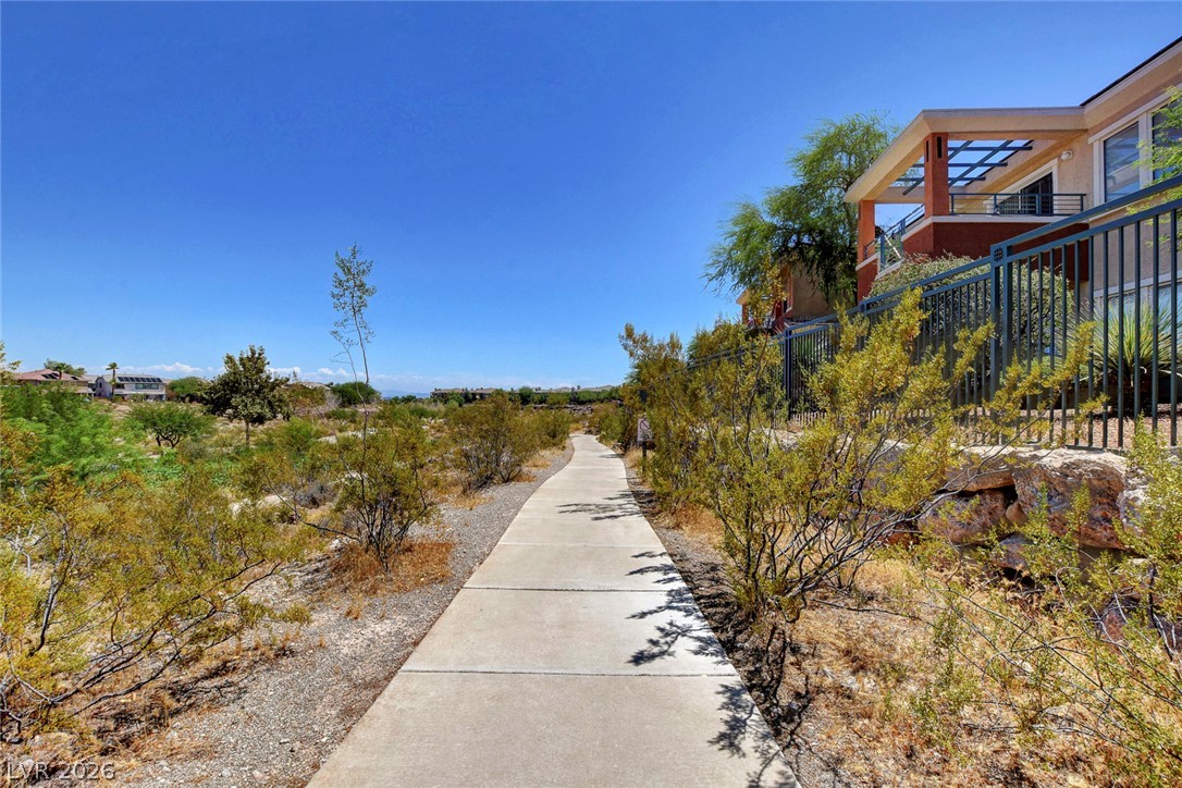 10811 Ultima Court 102 Las Vegas NV 89144