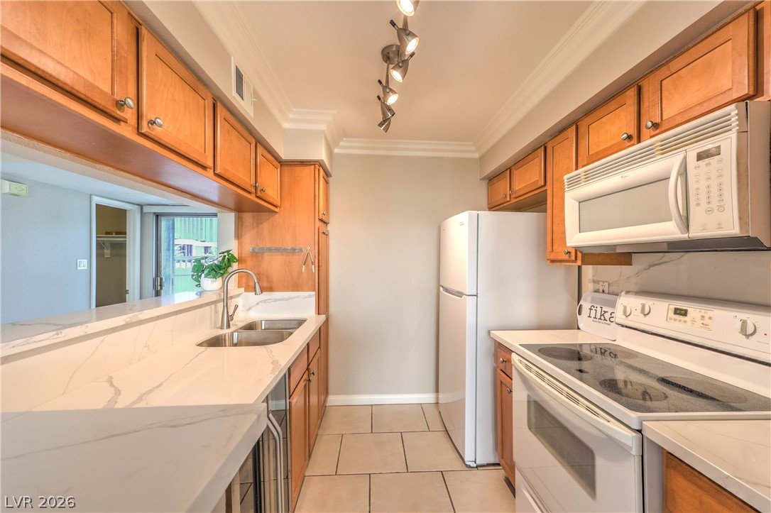 714 Oakmont Avenue 1101 Las Vegas NV 89109
