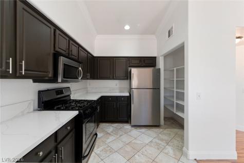 4941 Black Bear Road 204 Las Vegas NV 89149