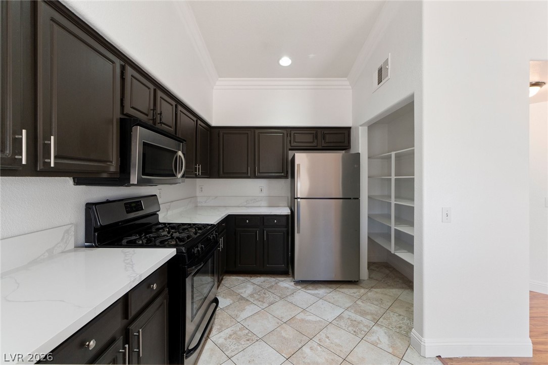4941 Black Bear Road 204 Las Vegas NV 89149