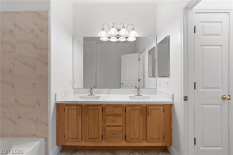4941 Black Bear Road 204 Las Vegas NV 89149