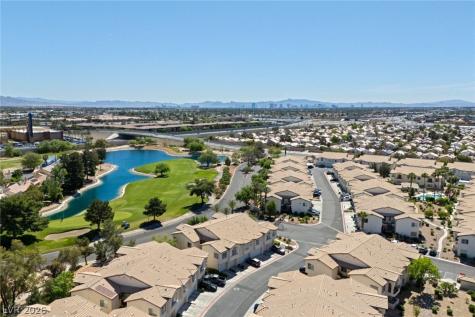 4941 Black Bear Road 204 Las Vegas NV 89149