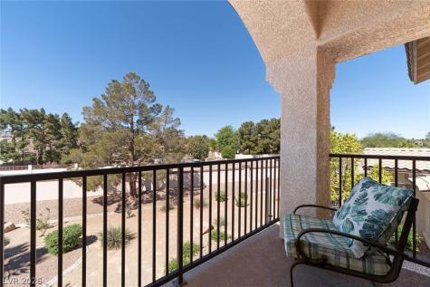 4941 Black Bear Road 204 Las Vegas NV 89149