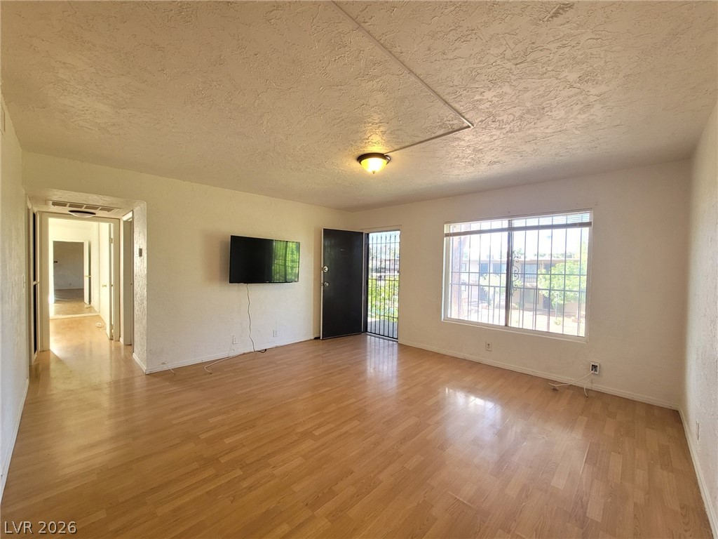 585 South Royal Crest Circle 7 Las Vegas NV 89169