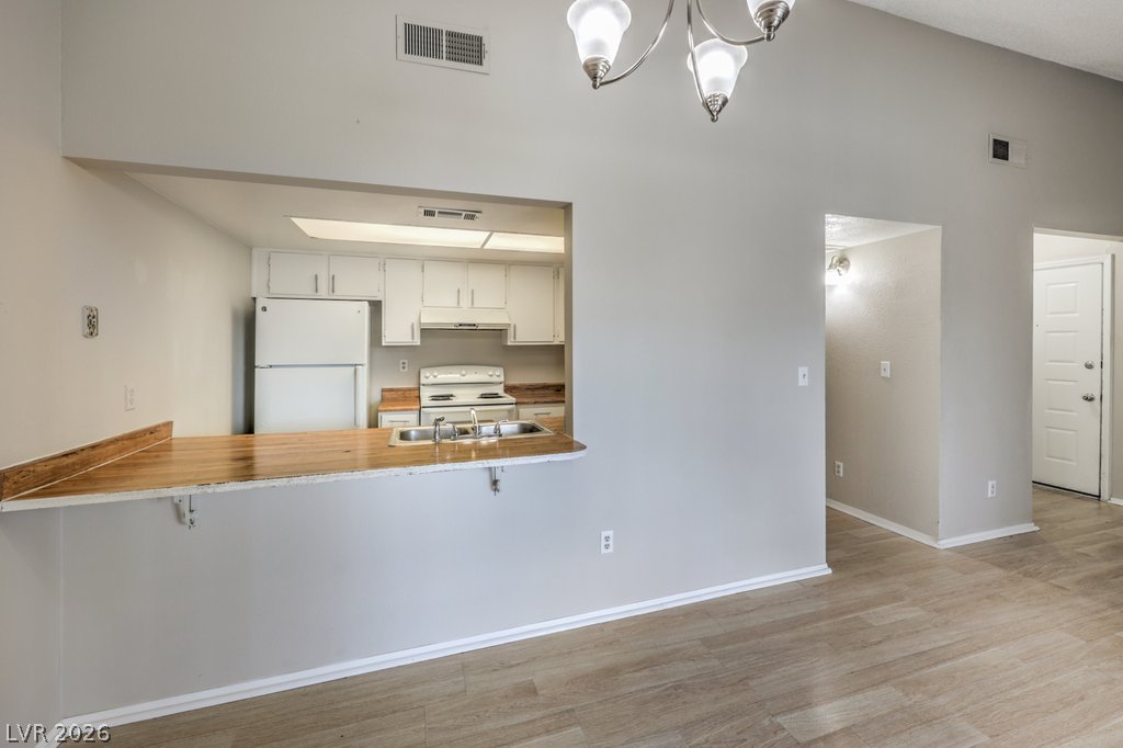 2981 Country Manor Lane 122 Las Vegas NV 89115