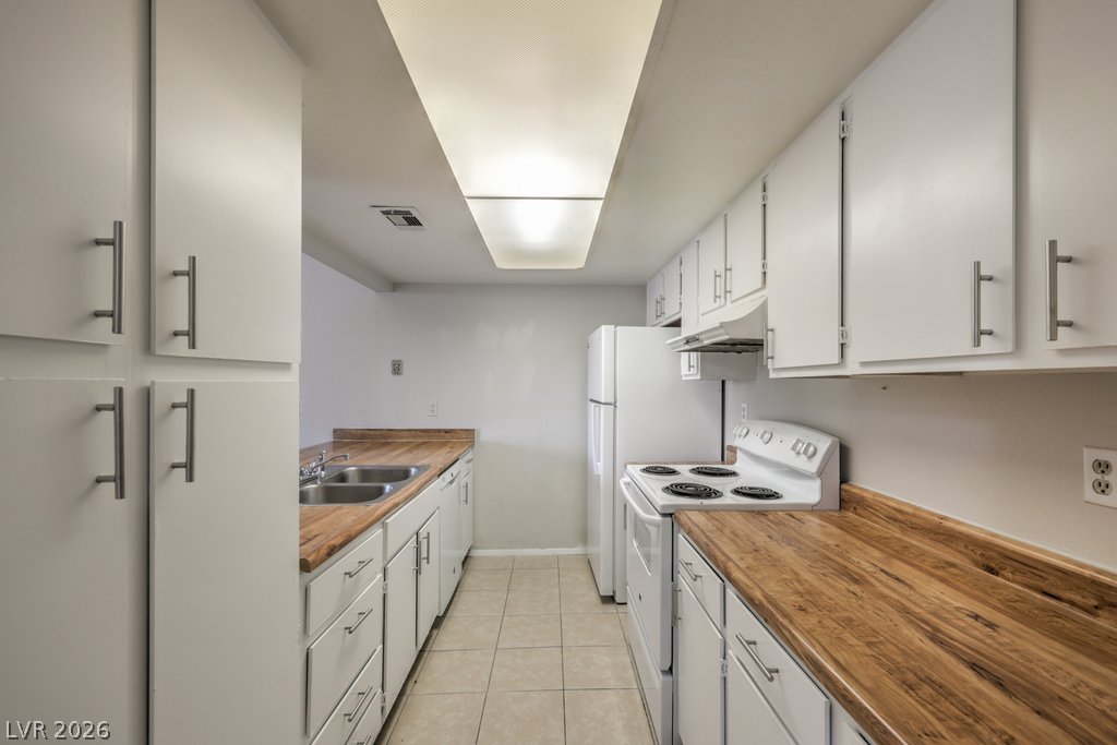 2981 Country Manor Lane 122 Las Vegas NV 89115