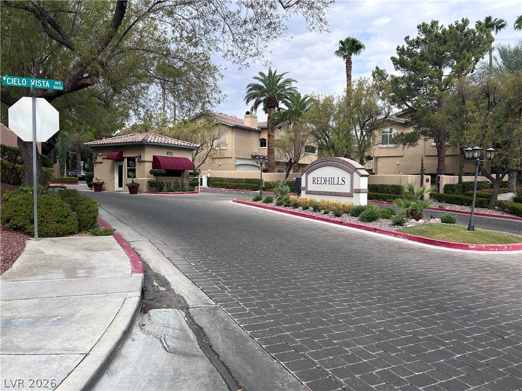 8701 Red Brook Drive 202 Las Vegas NV 89128