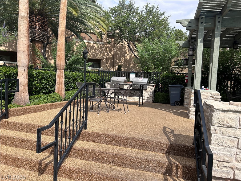 8701 Red Brook Drive 202 Las Vegas NV 89128