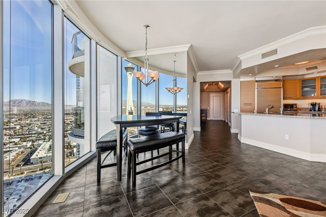222 Karen Avenue 2608 Las Vegas NV 89109