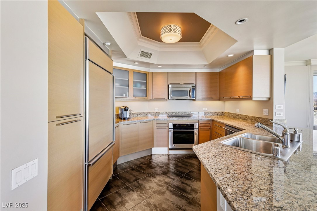 222 Karen Avenue 2608 Las Vegas NV 89109