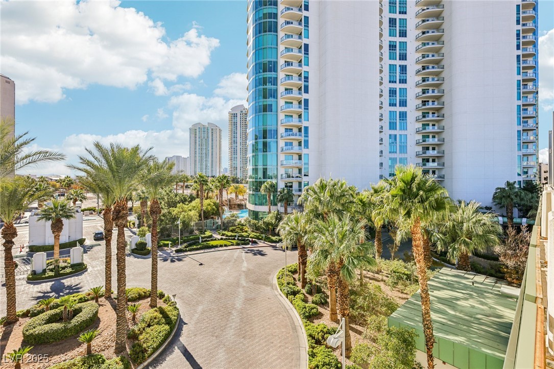 222 Karen Avenue 2608 Las Vegas NV 89109