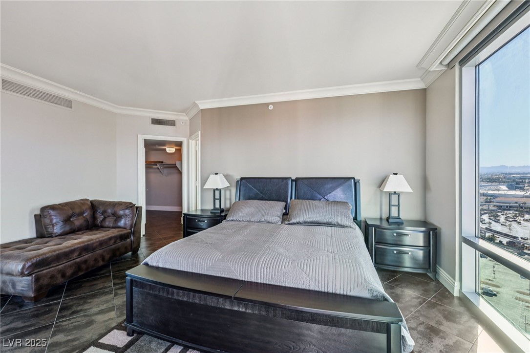 222 Karen Avenue 2608 Las Vegas NV 89109