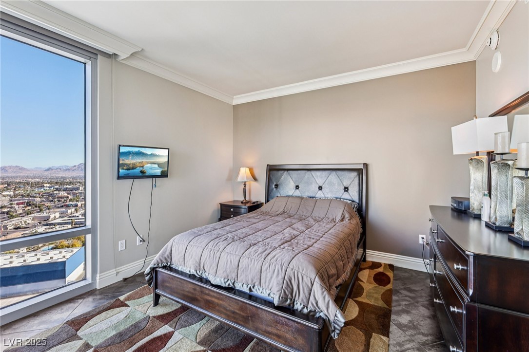 222 Karen Avenue 2608 Las Vegas NV 89109
