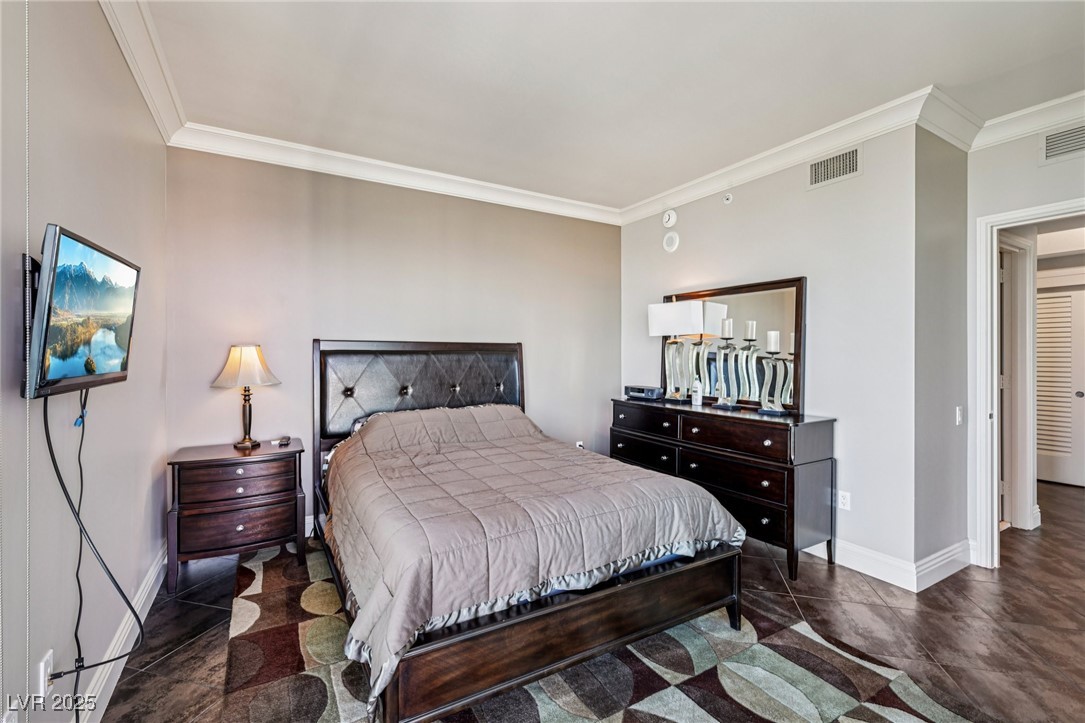 222 Karen Avenue 2608 Las Vegas NV 89109