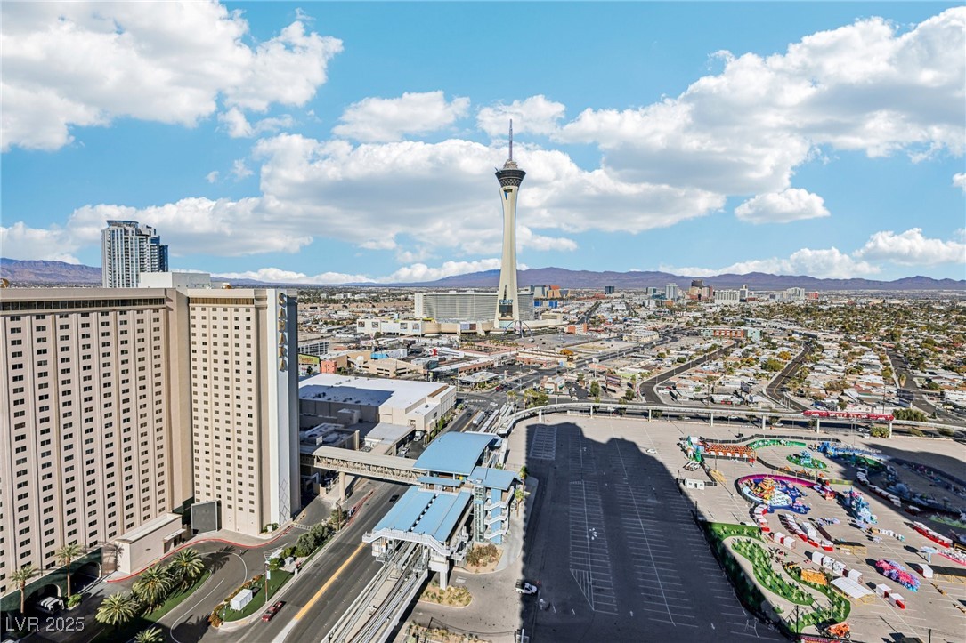 222 Karen Avenue 2608 Las Vegas NV 89109