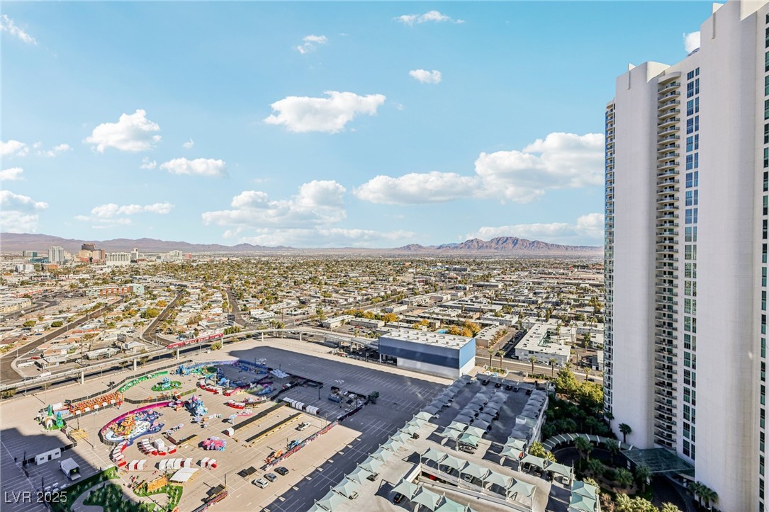222 Karen Avenue 2608 Las Vegas NV 89109