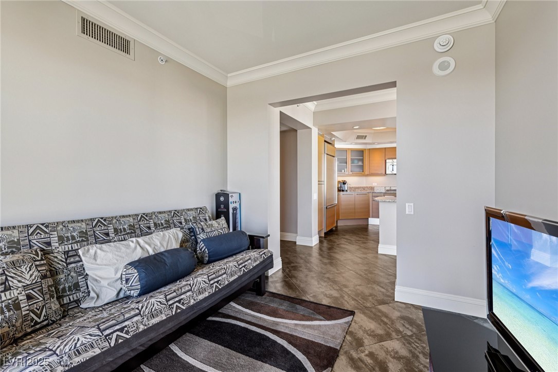 222 Karen Avenue 2608 Las Vegas NV 89109