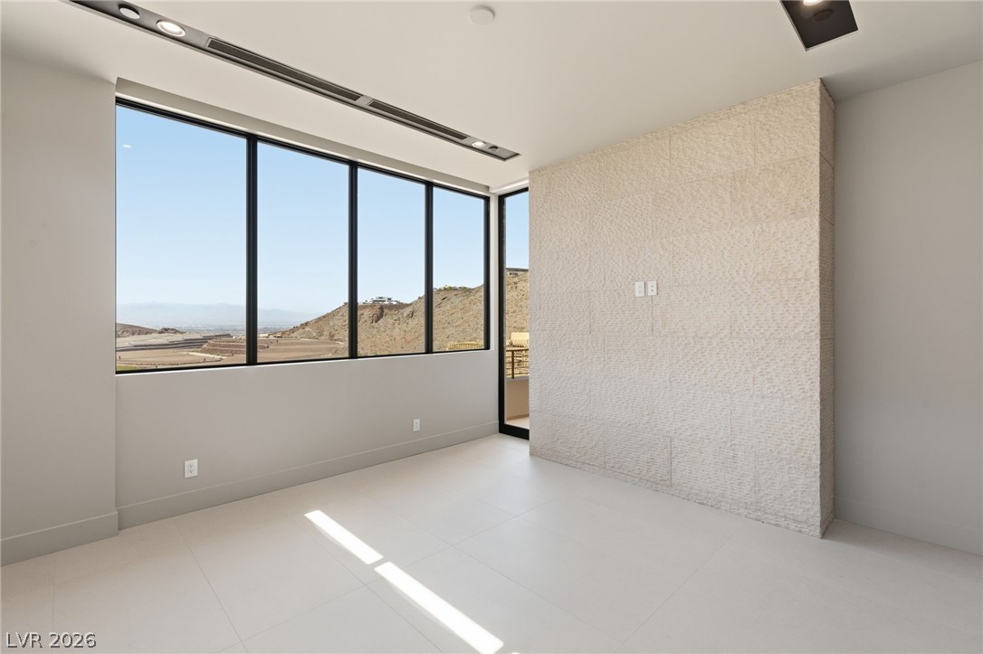 2 Kaya Canyon Way 16 Henderson NV 89012