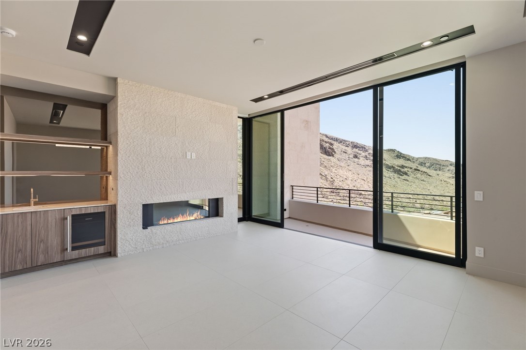 2 Kaya Canyon Way 16 Henderson NV 89012