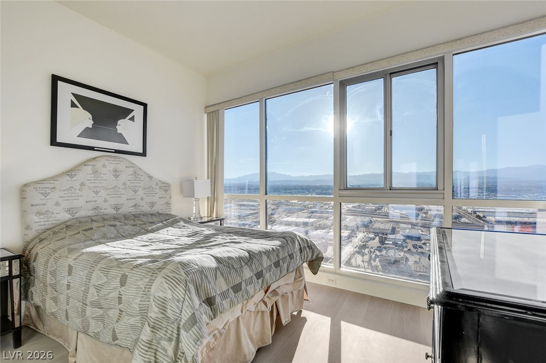 4575 Dean Martin Drive 2812 Las Vegas NV 89103