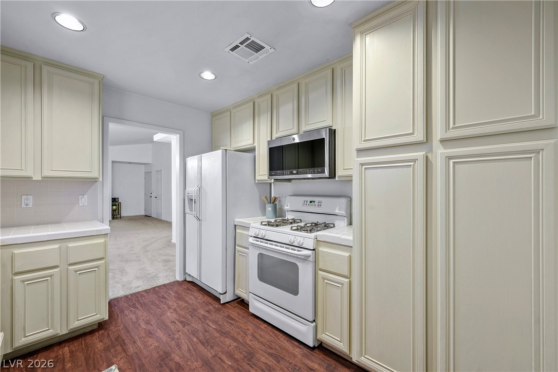 5424 Comchec Way 103 Las Vegas NV 89108