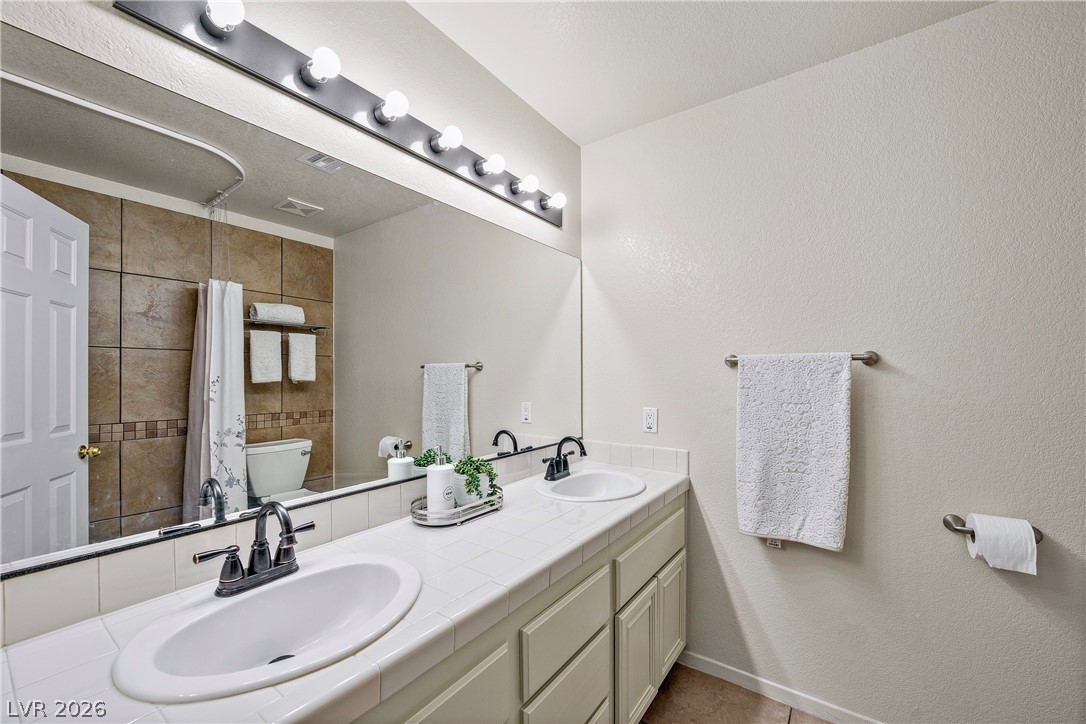5424 Comchec Way 103 Las Vegas NV 89108