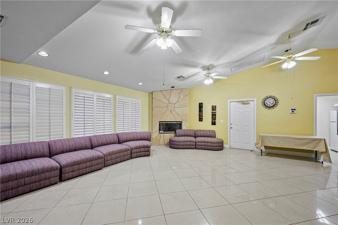 5424 Comchec Way 103 Las Vegas NV 89108