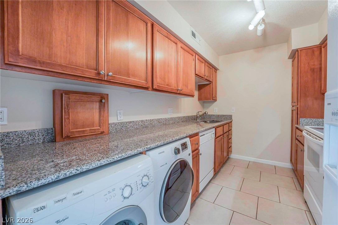 2831 Geary Place 2911 Las Vegas NV 89109