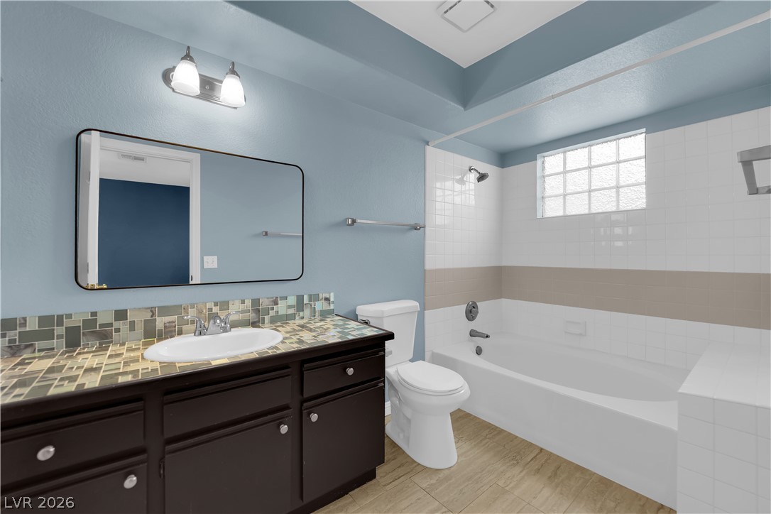 6836 Elm Creek Drive 201 Las Vegas NV 89108