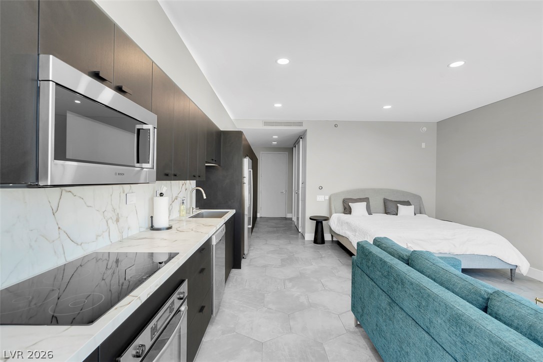 3726 Las Vegas Boulevard 2305 Las Vegas NV 89158