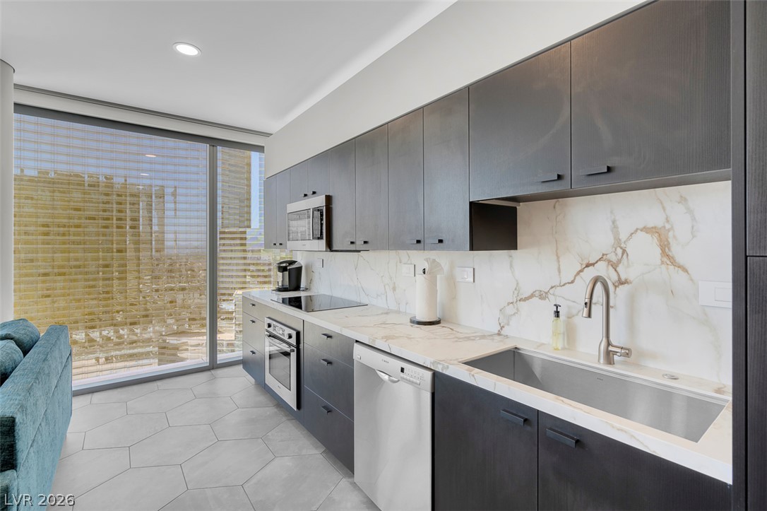 3726 Las Vegas Boulevard 2305 Las Vegas NV 89158