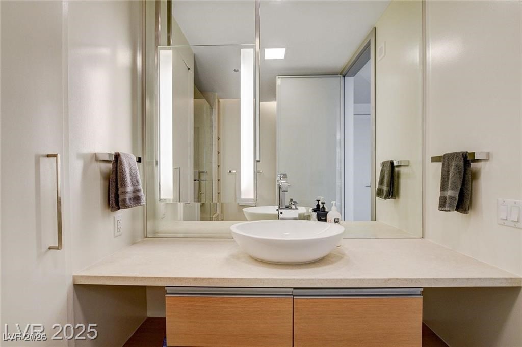 3722 Las Vegas Boulevard 1010 Las Vegas NV 89158