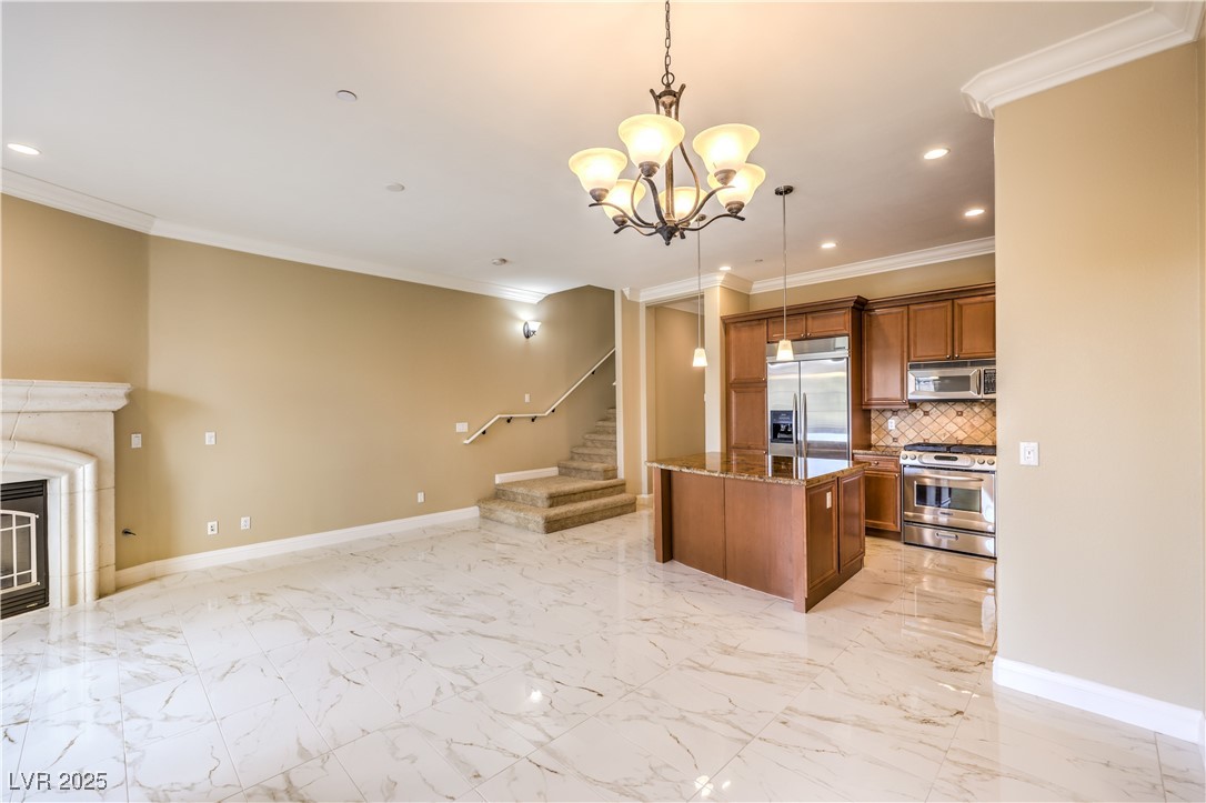 10 Via Vasari 3105 Henderson NV 89011