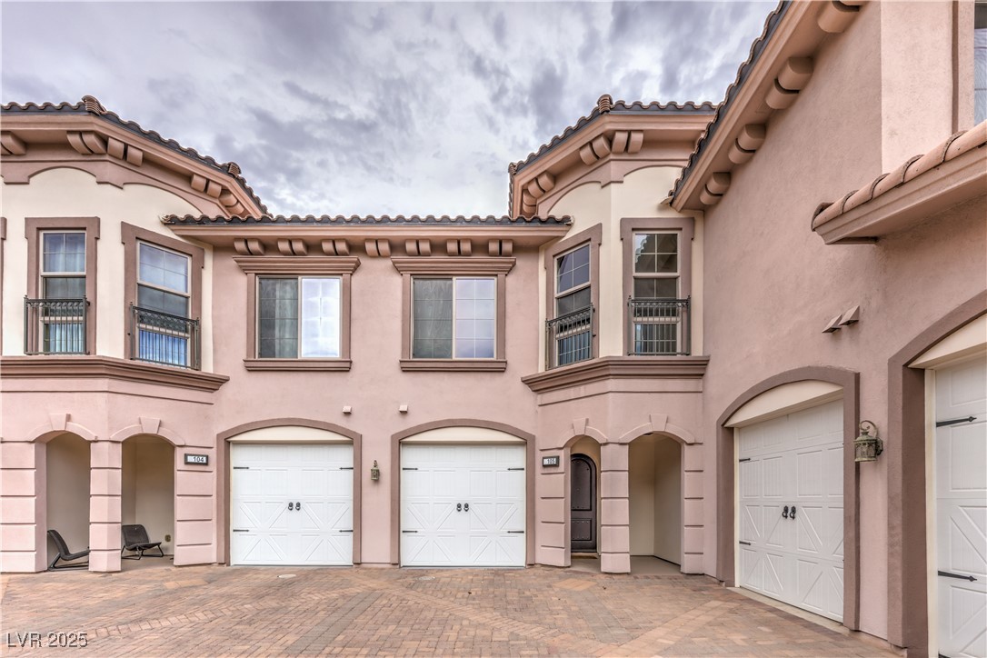 10 Via Vasari 3105 Henderson NV 89011