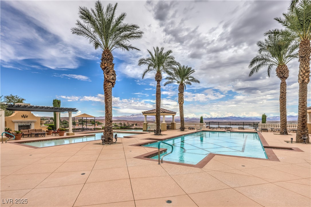 10 Via Vasari 3105 Henderson NV 89011