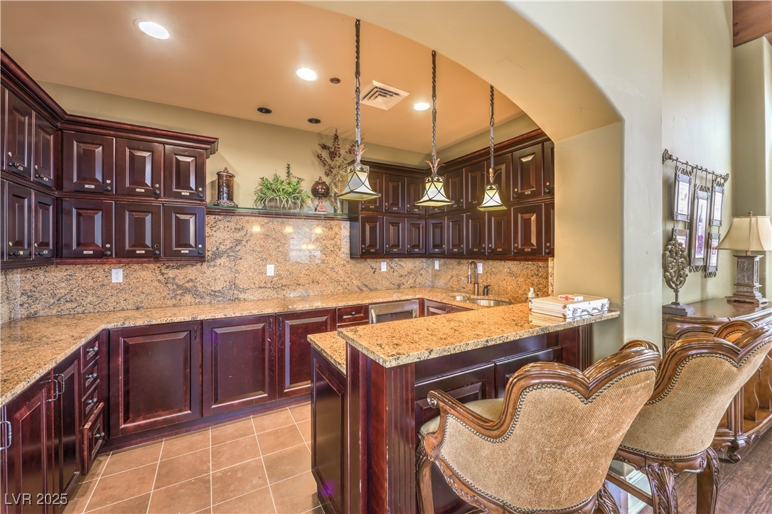 10 Via Vasari 3105 Henderson NV 89011