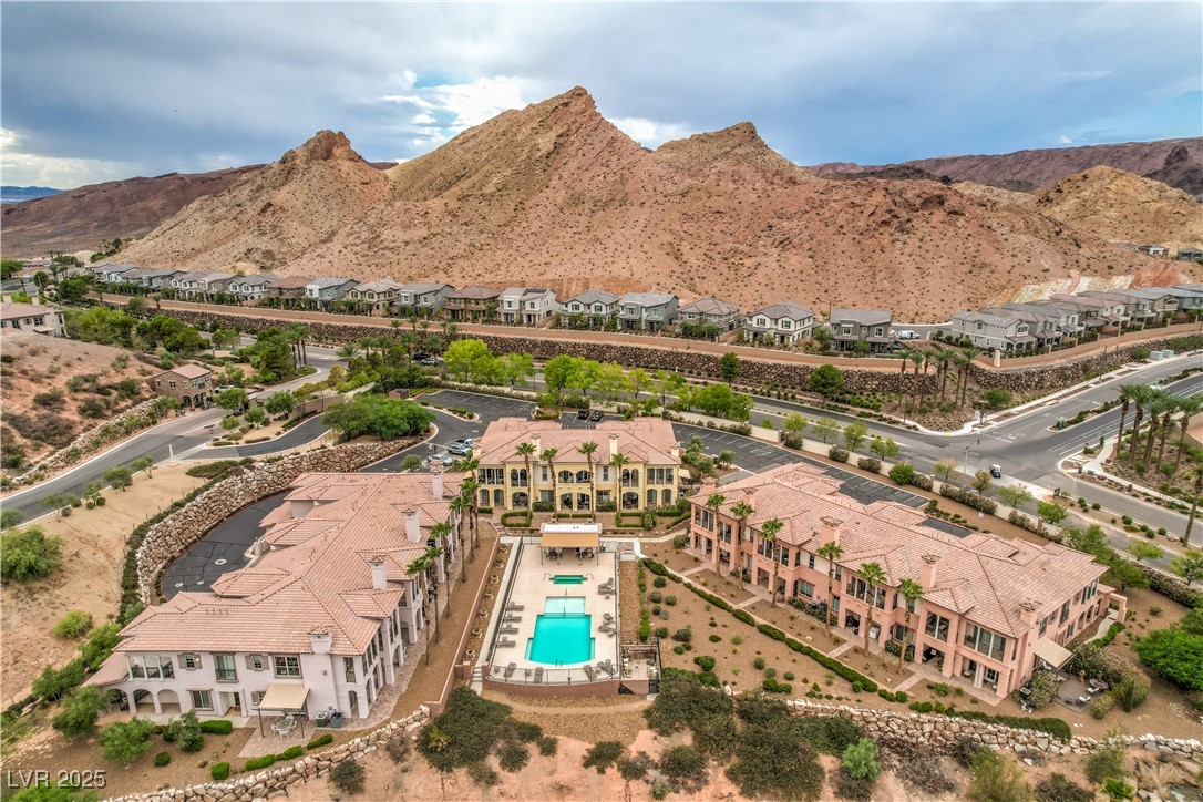 10 Via Vasari 3105 Henderson NV 89011