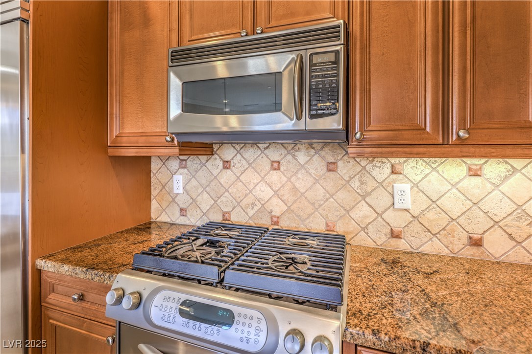 10 Via Vasari 3105 Henderson NV 89011