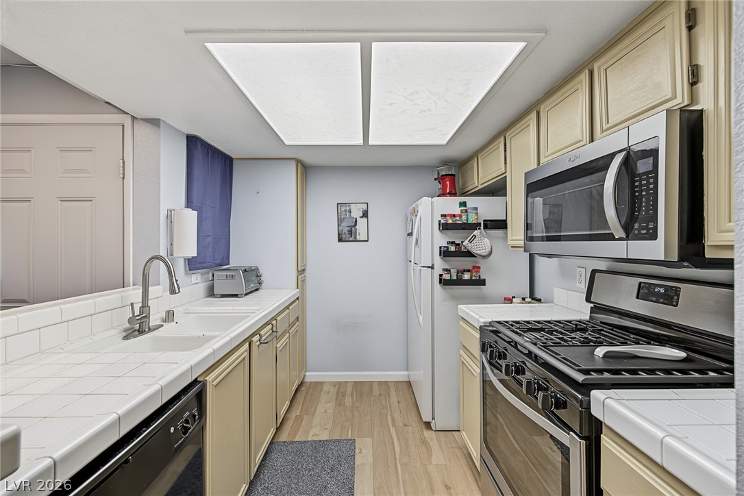 1908 Mountain Hills Court 205 Las Vegas NV 89128