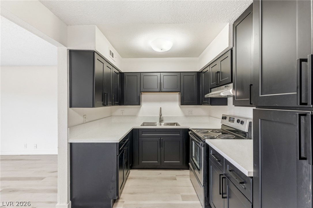 615 South Royal Crest Circle 13 Las Vegas NV 89169