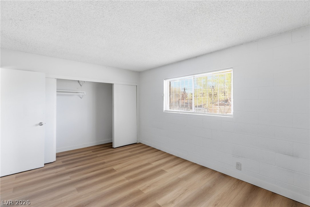 615 South Royal Crest Circle 13 Las Vegas NV 89169