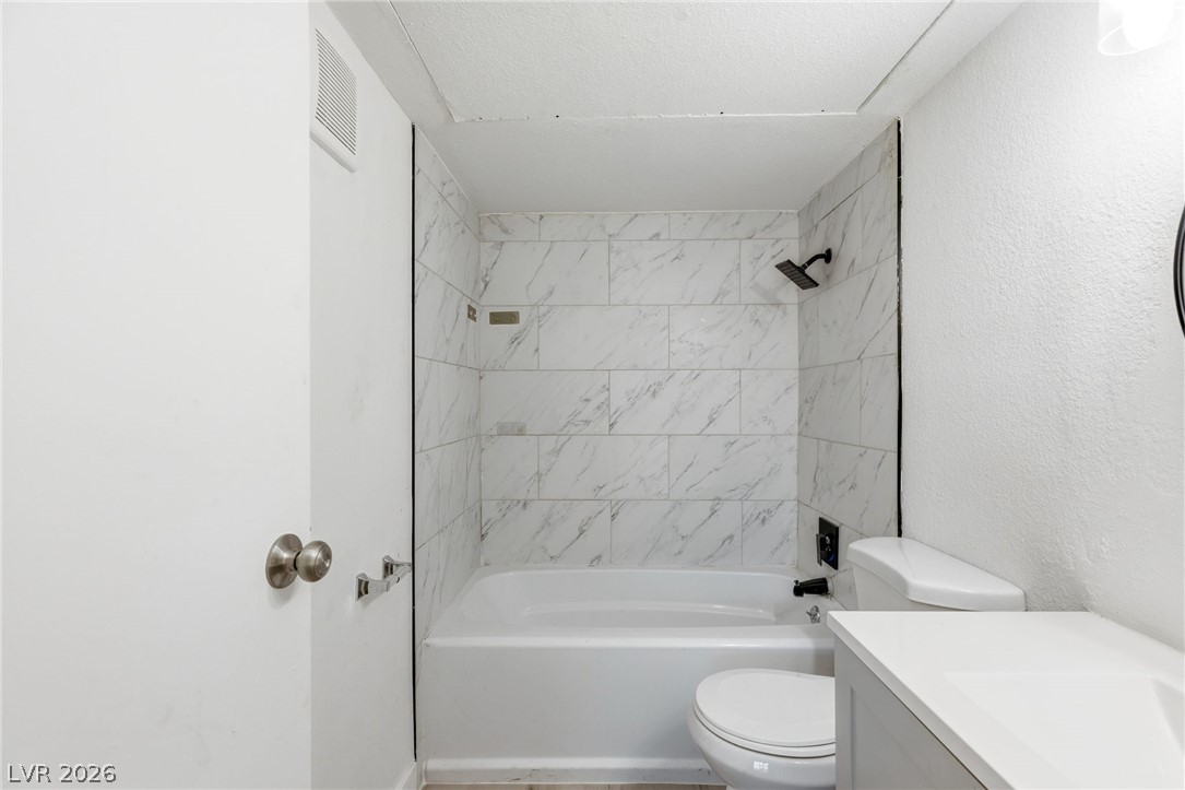 615 South Royal Crest Circle 13 Las Vegas NV 89169