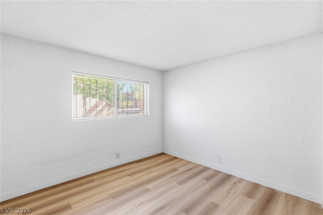615 South Royal Crest Circle 13 Las Vegas NV 89169