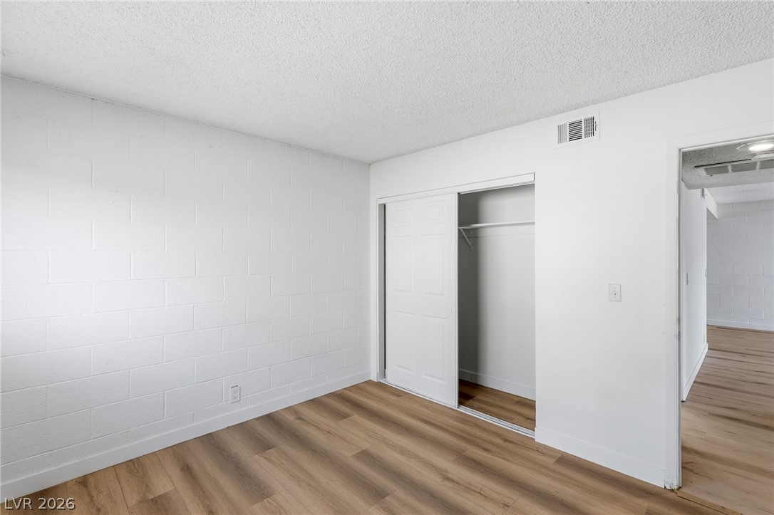 615 South Royal Crest Circle 13 Las Vegas NV 89169