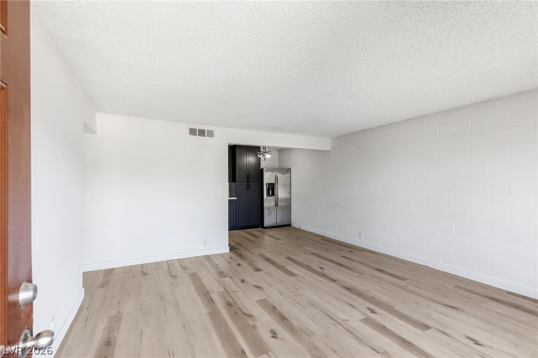 615 South Royal Crest Circle 13 Las Vegas NV 89169
