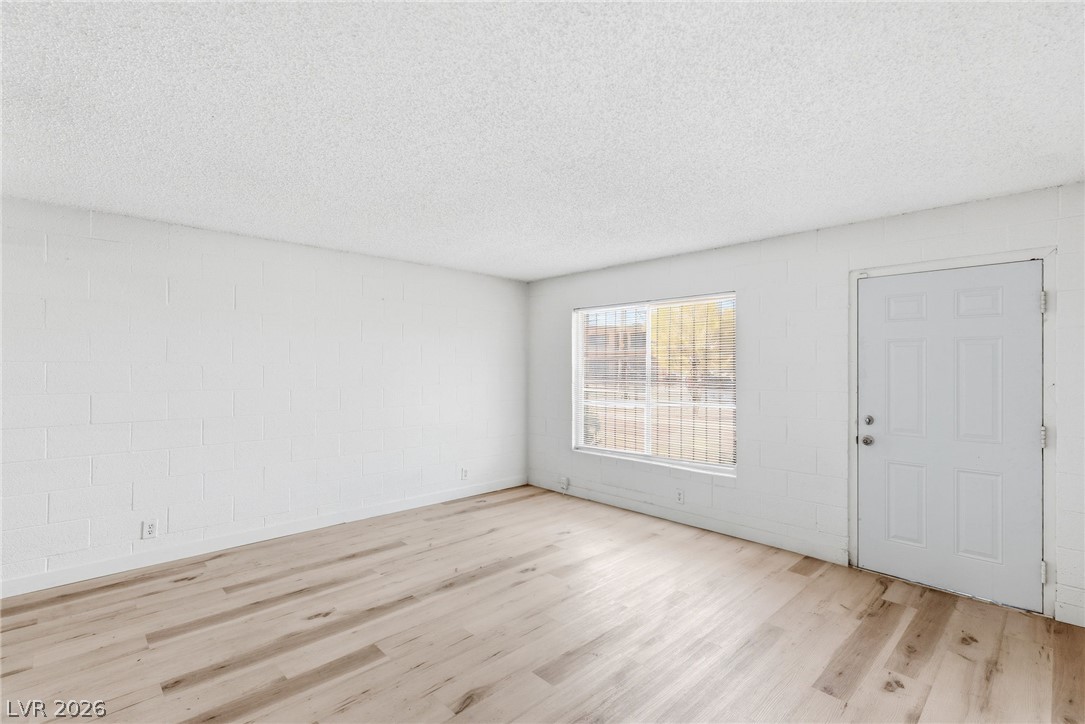 615 South Royal Crest Circle 13 Las Vegas NV 89169