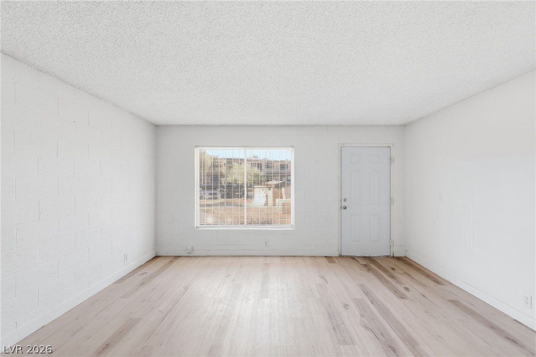 615 South Royal Crest Circle 13 Las Vegas NV 89169
